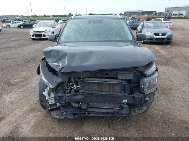 30092740 :رقم المزاد ، KMHRC8A35NU197944 vin ، 2022 Hyundai Venue Sel/limited مزاد بيع
