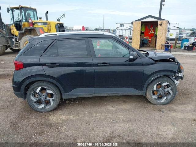 30092740 :رقم المزاد ، KMHRC8A35NU197944 vin ، 2022 Hyundai Venue Sel/limited مزاد بيع