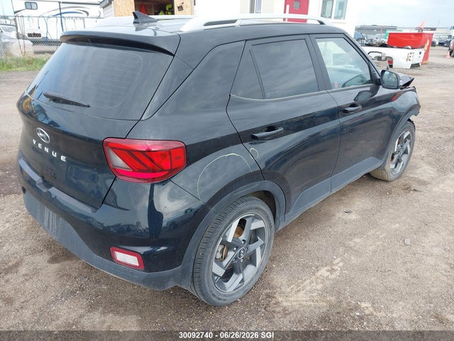 30092740 :رقم المزاد ، KMHRC8A35NU197944 vin ، 2022 Hyundai Venue Sel/limited مزاد بيع