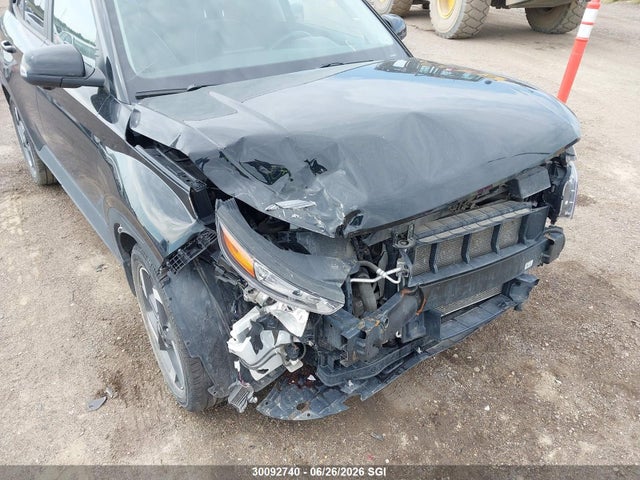 30092740 :رقم المزاد ، KMHRC8A35NU197944 vin ، 2022 Hyundai Venue Sel/limited مزاد بيع