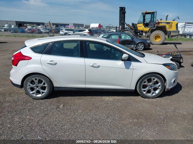 30092743 :رقم المزاد ، 1FADP3N27DL206015 vin ، 2013 Ford Focus Titanium مزاد بيع