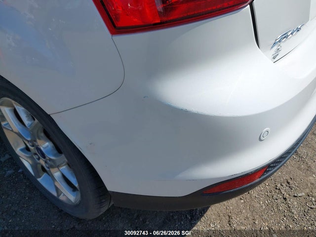 30092743 :رقم المزاد ، 1FADP3N27DL206015 vin ، 2013 Ford Focus Titanium مزاد بيع