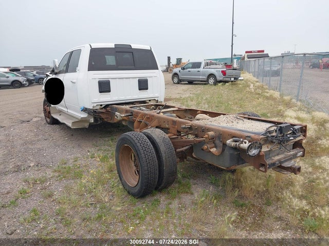 RAM 5500 2019 3C7WRNFL3KG575144 Image 3