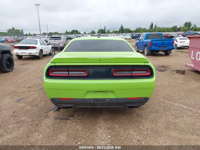 30091842 :رقم المزاد ، 2C3CDZBT1FH712880 vin ، 2015 Dodge Challenger Sxt Plus مزاد بيع