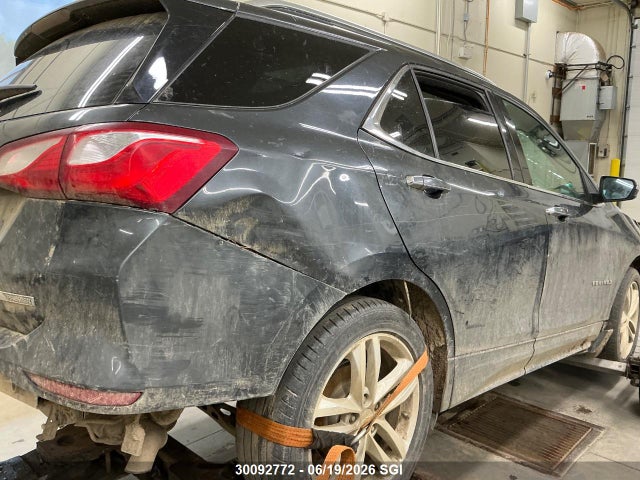 Продаж на аукціоні авто 2018 Chevrolet Equinox Premier, vin: 2GNAXVEV3J6142778, номер лоту: 30092772