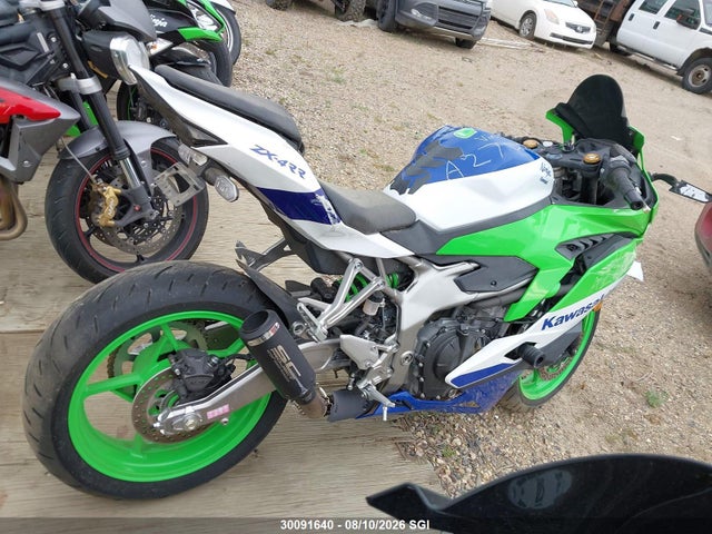 30091640 :رقم المزاد ، ML5ZXCS11RDA27026 vin ، 2024 Kawasaki Zx400 S مزاد بيع