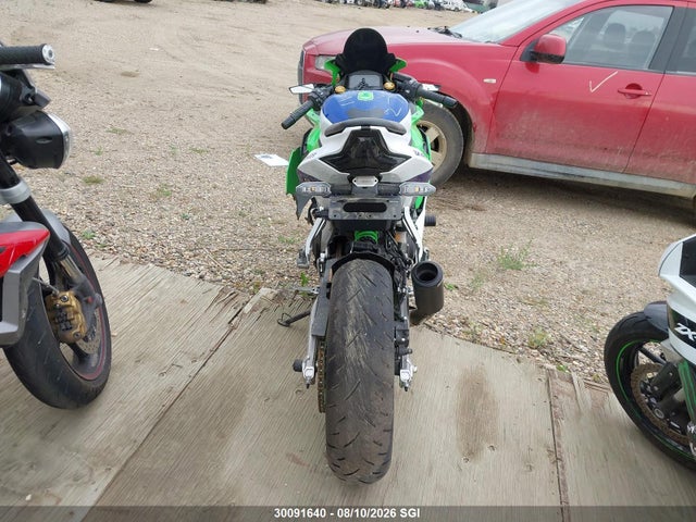30091640 :رقم المزاد ، ML5ZXCS11RDA27026 vin ، 2024 Kawasaki Zx400 S مزاد بيع