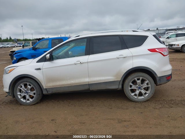 30092323 :رقم المزاد ، 1FMCU9J93EUB50764 vin ، 2014 Ford Escape Titanium مزاد بيع
