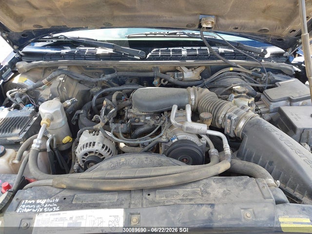 2000 Chevrolet Blazer მანქანა იყიდება აუქციონზე, vin: 1GNDT13W4Y2212387, აუქციონის ნომერი: 30089690