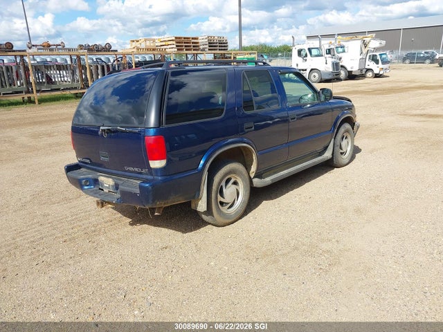 2000 Chevrolet Blazer მანქანა იყიდება აუქციონზე, vin: 1GNDT13W4Y2212387, აუქციონის ნომერი: 30089690