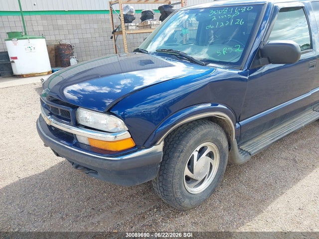2000 Chevrolet Blazer მანქანა იყიდება აუქციონზე, vin: 1GNDT13W4Y2212387, აუქციონის ნომერი: 30089690