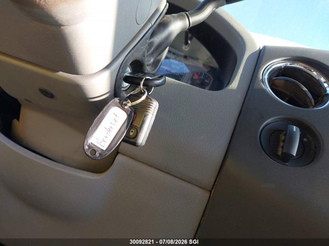 30092821 :رقم المزاد ، 1FTPX14VX7FB63235 vin ، 2007 Ford F150 مزاد بيع