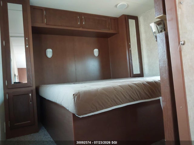 Riverside 32loftrb 2015 521BT3628FP016105 Image 8