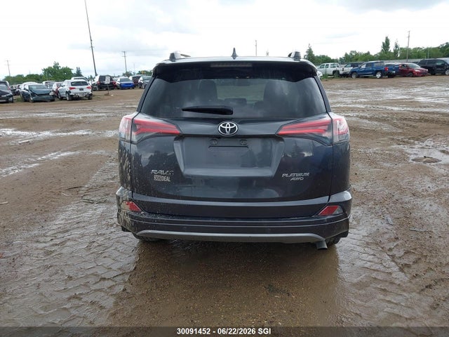 30091452 :رقم المزاد ، 2T3DFREV5HW562055 vin ، 2017 Toyota Rav4 Limited/se/platinum مزاد بيع