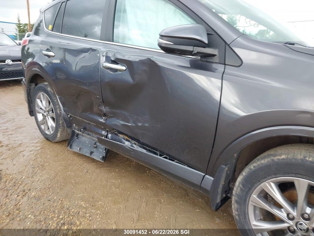 30091452 :رقم المزاد ، 2T3DFREV5HW562055 vin ، 2017 Toyota Rav4 Limited/se/platinum مزاد بيع