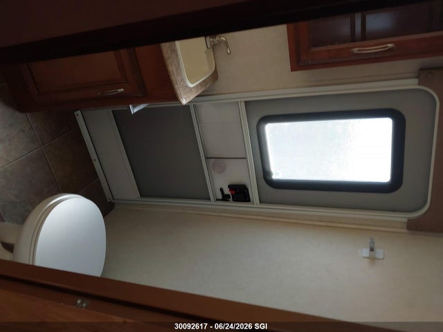 Продаж на аукціоні авто 2013 Coachmen Freedom Express, vin: 5ZT2FEWB7DA007992, номер лоту: 30092617