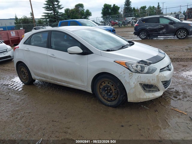 Продаж на аукціоні авто 2014 Hyundai Elantra Gt, vin: KMHD25LH8EU160326, номер лоту: 30092841
