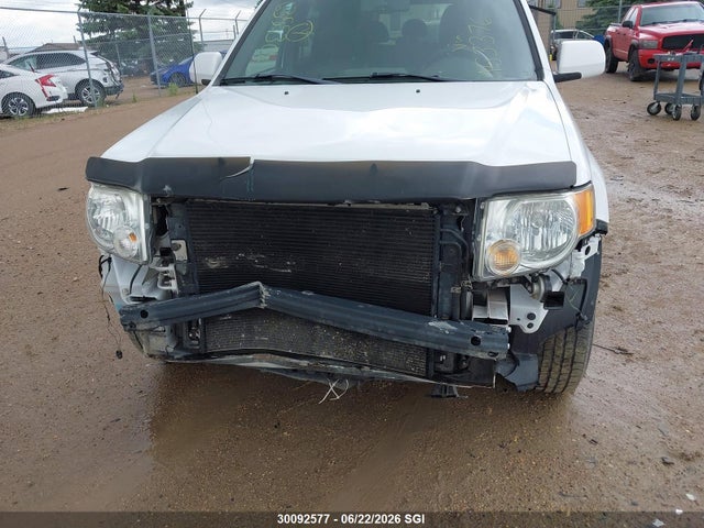 30092577 :رقم المزاد ، 1FMCU94158KA53376 vin ، 2008 Ford Escape Limited مزاد بيع