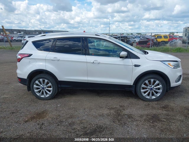 Ford Escape Titanium 2017 1FMCU9J98HUB93016 Image 12