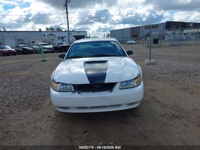 Продаж на аукціоні авто 2000 Ford Mustang, vin: 1FAFP4048YF242873, номер лоту: 30092778