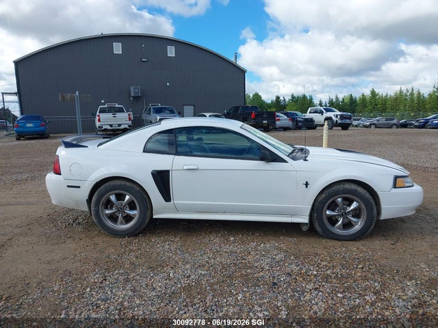 Продаж на аукціоні авто 2000 Ford Mustang, vin: 1FAFP4048YF242873, номер лоту: 30092778