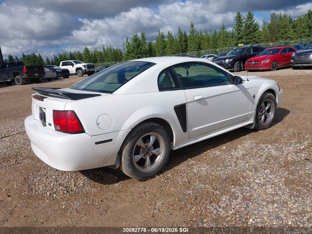 Продаж на аукціоні авто 2000 Ford Mustang, vin: 1FAFP4048YF242873, номер лоту: 30092778