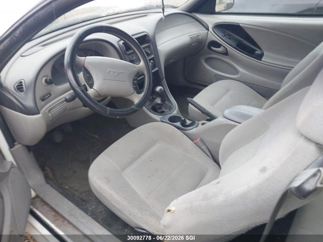 Продаж на аукціоні авто 2000 Ford Mustang, vin: 1FAFP4048YF242873, номер лоту: 30092778