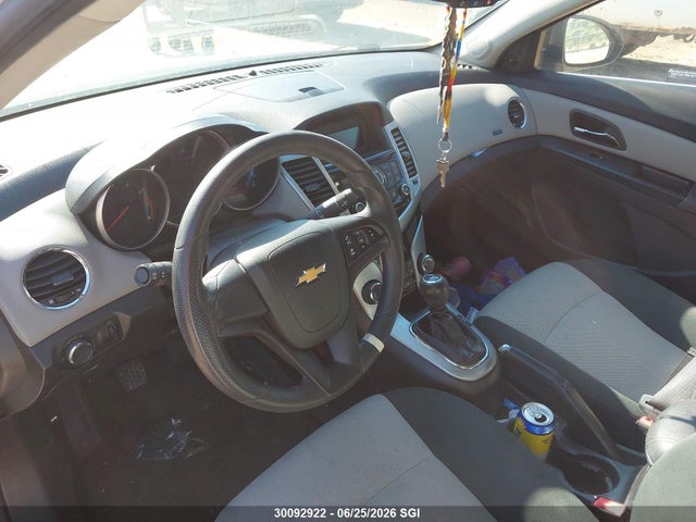 30092922 :رقم المزاد ، 1G1PB5SHXB7267481 vin ، 2011 Chevrolet Cruze Ls مزاد بيع