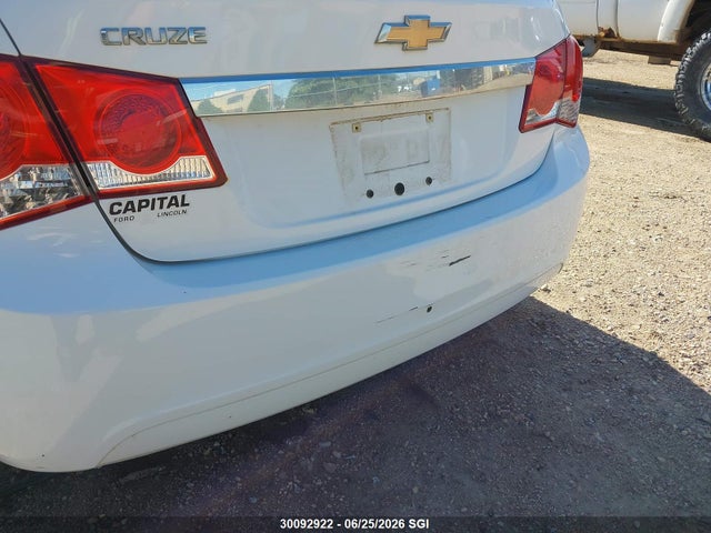 30092922 :رقم المزاد ، 1G1PB5SHXB7267481 vin ، 2011 Chevrolet Cruze Ls مزاد بيع