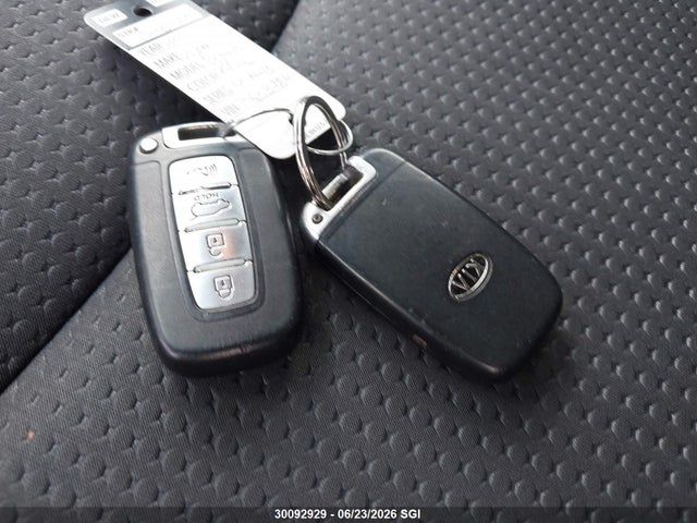 Продаж на аукціоні авто 2011 Kia Sorento Lx, vin: 5XYKTDA29BG082850, номер лоту: 30092929