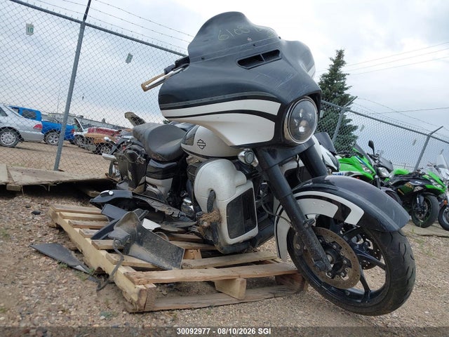 30092977 :رقم المزاد ، 5HD1KRMAXGB610385 vin ، 2016 Harley-davidson Flhxs Street Glide Special مزاد بيع