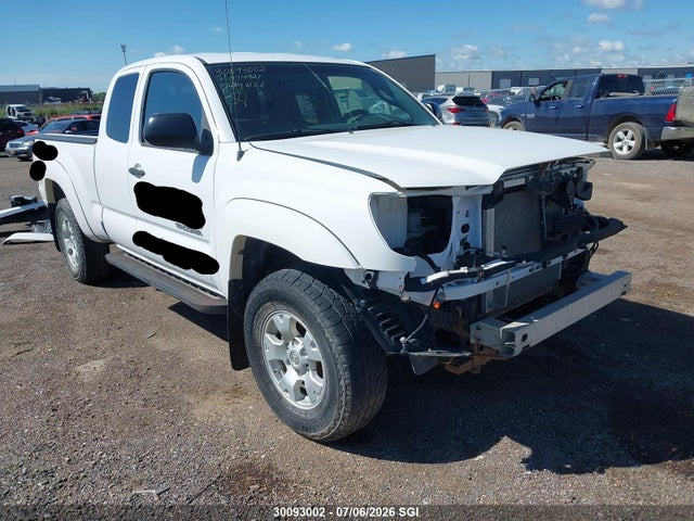 Продажа на аукционе авто 2013 Toyota Tacoma, vin: 5TFUU4EN7DX074921, номер лота: 30093002