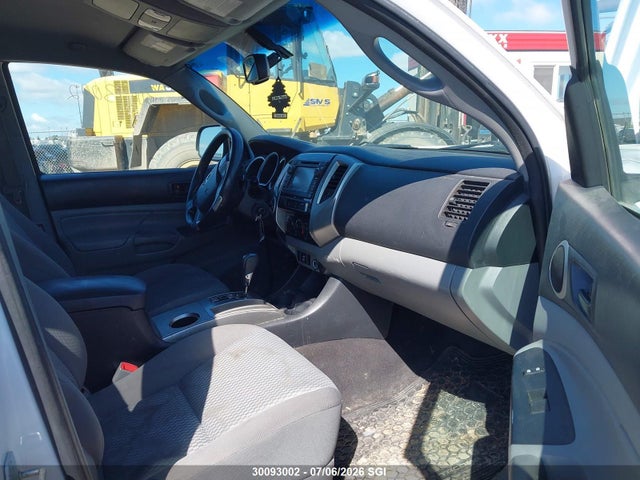 Продажа на аукционе авто 2013 Toyota Tacoma, vin: 5TFUU4EN7DX074921, номер лота: 30093002