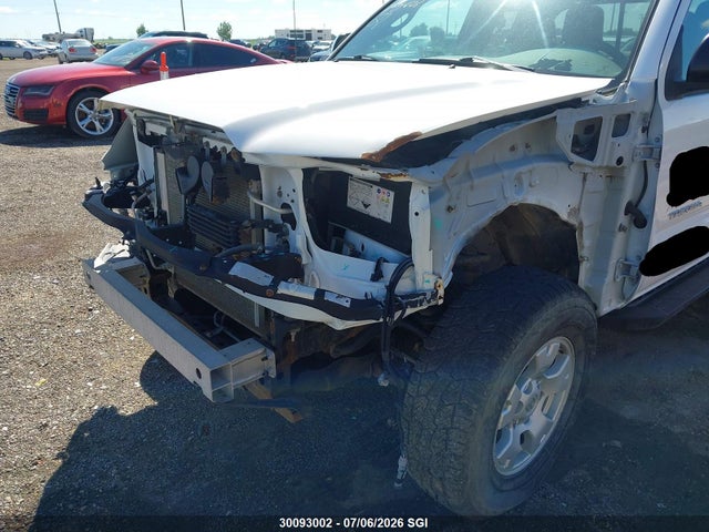 Продажа на аукционе авто 2013 Toyota Tacoma, vin: 5TFUU4EN7DX074921, номер лота: 30093002