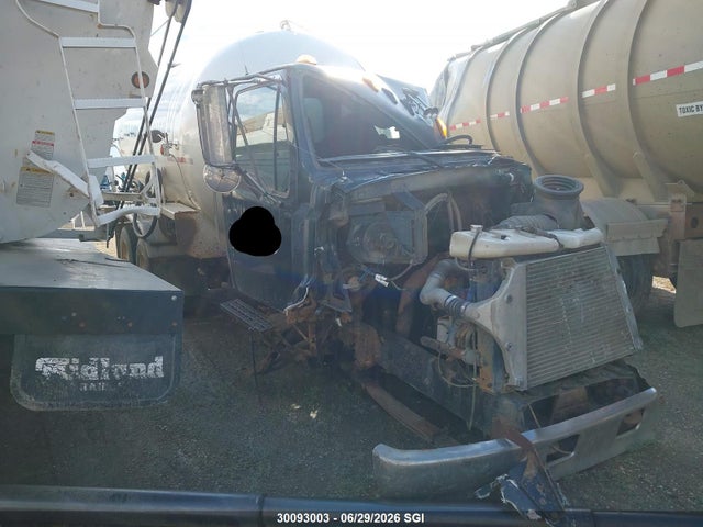 30093003 :رقم المزاد ، 1FDYW86E2WVA33592 vin ، 1998 Ford H-series Lt8501 مزاد بيع
