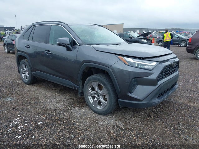 30093005 :رقم المزاد ، 2T3R1RFV2NC275921 vin ، 2022 Toyota Rav4 Xle/xle Premium مزاد بيع