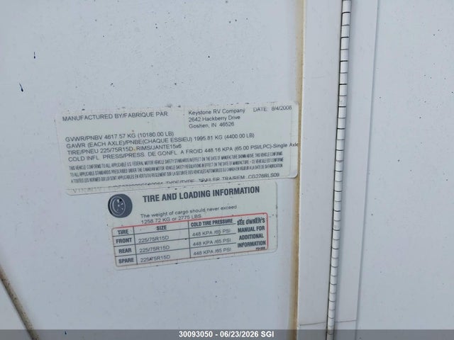 30093050 :رقم المزاد ، 4YDF276229C502961 vin ، 2009 Keystone  مزاد بيع