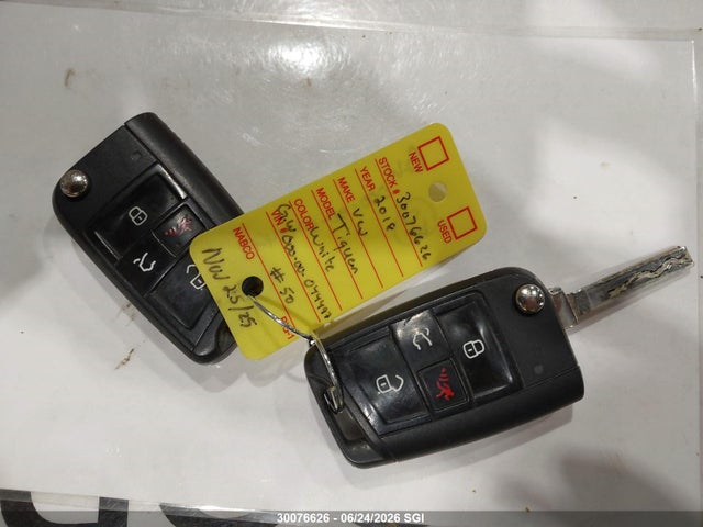 Продажа на аукционе авто 2018 Volkswagen Tiguan Trendline, vin: 3VV0B7AX2JM006090, номер лота: 30076626