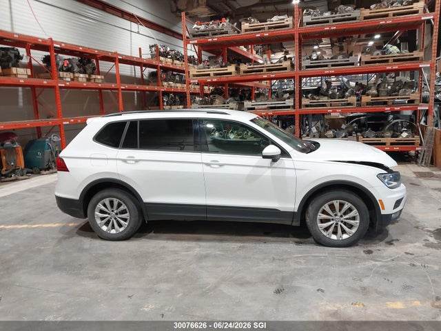 Продажа на аукционе авто 2018 Volkswagen Tiguan Trendline, vin: 3VV0B7AX2JM006090, номер лота: 30076626