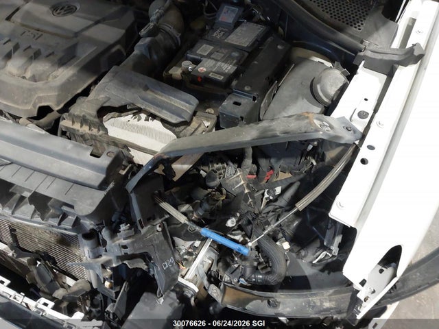 Продажа на аукционе авто 2018 Volkswagen Tiguan Trendline, vin: 3VV0B7AX2JM006090, номер лота: 30076626