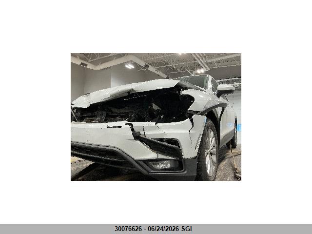 Продажа на аукционе авто 2018 Volkswagen Tiguan Trendline, vin: 3VV0B7AX2JM006090, номер лота: 30076626