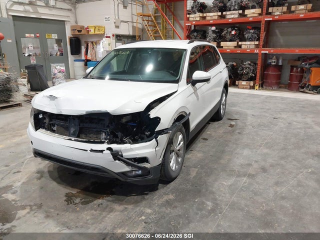 Продажа на аукционе авто 2018 Volkswagen Tiguan Trendline, vin: 3VV0B7AX2JM006090, номер лота: 30076626