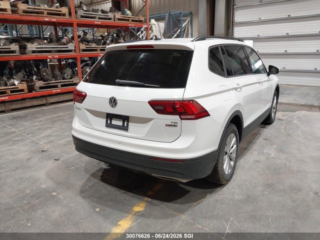 Продажа на аукционе авто 2018 Volkswagen Tiguan Trendline, vin: 3VV0B7AX2JM006090, номер лота: 30076626