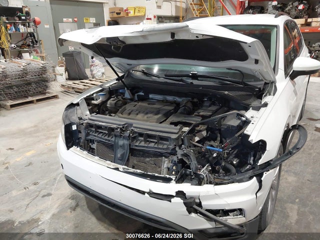 Продажа на аукционе авто 2018 Volkswagen Tiguan Trendline, vin: 3VV0B7AX2JM006090, номер лота: 30076626