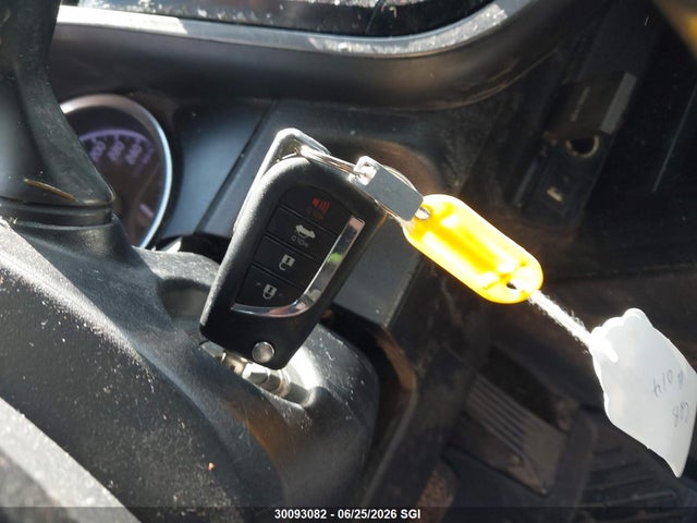 30093082 :رقم المزاد ، 4T1B11HK8KU233004 vin ، 2019 Toyota Camry Se مزاد بيع