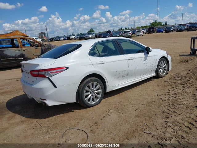 30093082 :رقم المزاد ، 4T1B11HK8KU233004 vin ، 2019 Toyota Camry Se مزاد بيع