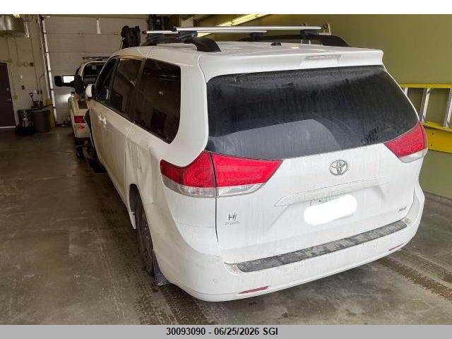 2011 Toyota Sienna Xle/limited მანქანა იყიდება აუქციონზე, vin: 5TDYK3DC0BS153576, აუქციონის ნომერი: 30093090