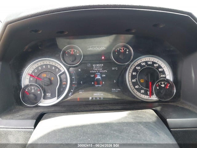 30092415 :رقم المزاد ، 1C6RR7NT7HS664909 vin ، 2017 Ram 1500 Laramie مزاد بيع