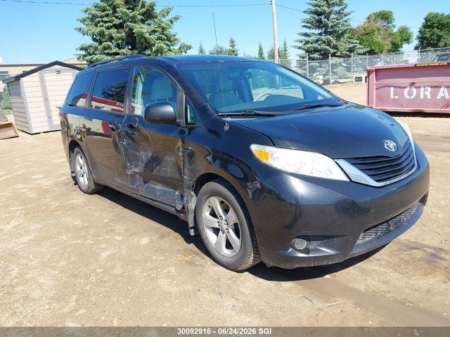 30092916 :رقم المزاد ، 5TDKK3DC2CS220444 vin ، 2012 Toyota Sienna Le مزاد بيع