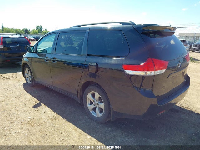 30092916 :رقم المزاد ، 5TDKK3DC2CS220444 vin ، 2012 Toyota Sienna Le مزاد بيع